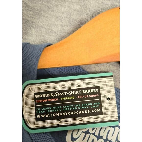 Johnny Cupcakes Womens Medium Graphic T-Shirt REVIVE HEALTH NASHVILLE NWT - Picture 8 of 11